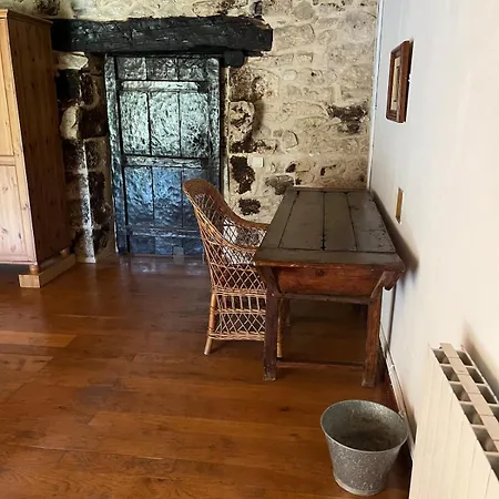 Casa de Férias La Cueva Del Norte, Casa De Piedra Acogedora Linares (Burgos)